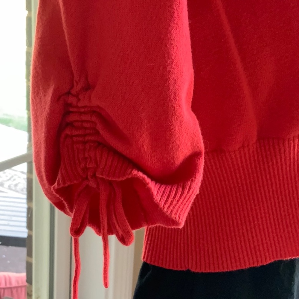 EUC Cropped Cardigan - Picture 2 of 4